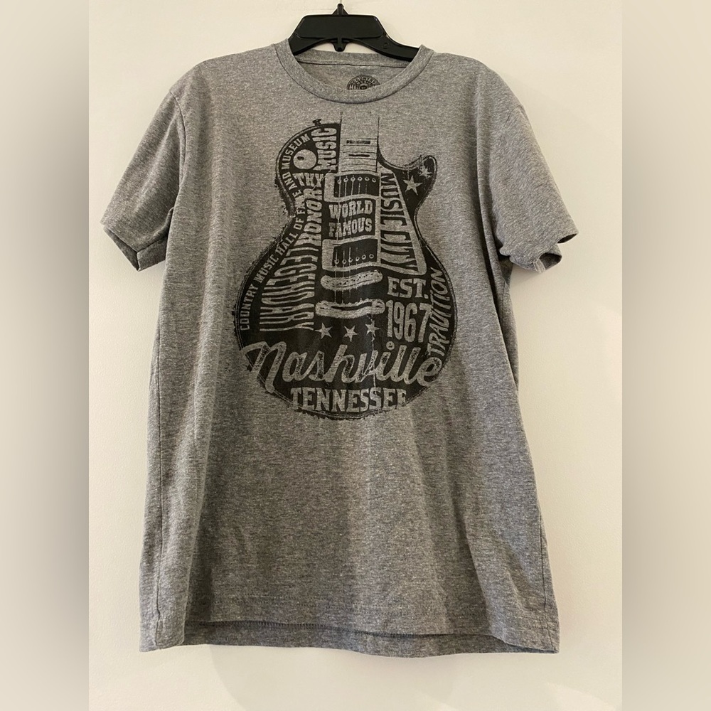 Country Music Hall of Fame Nashville Graphic T-Shirt - Unisex size S - Picture 1 of 3
